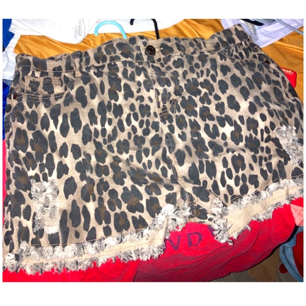 Southern Stitch leopard shorts